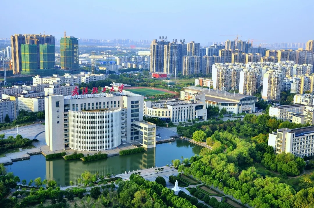 武汉轻工大学成教校园风景01